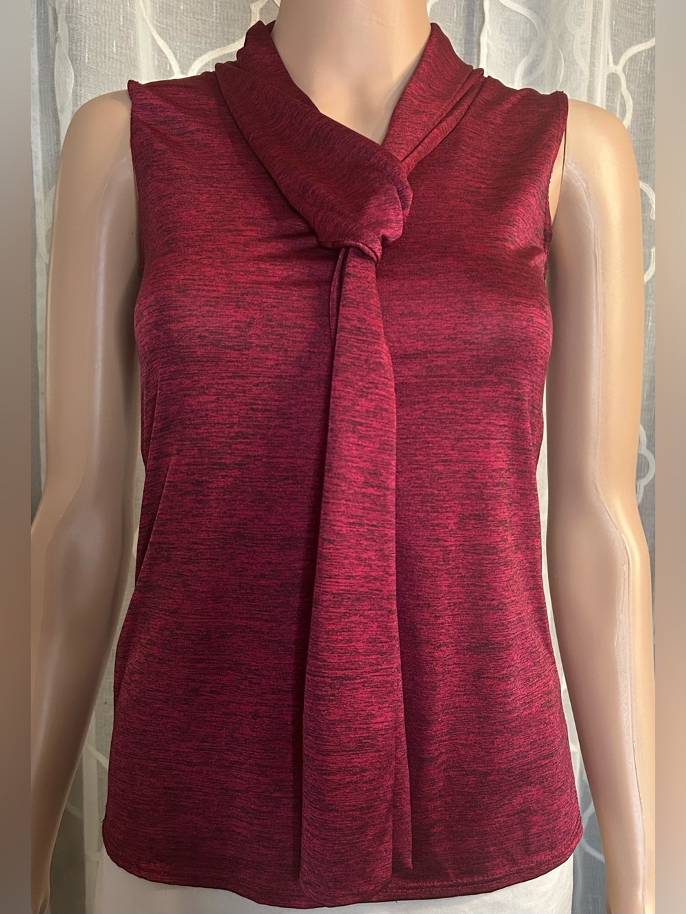Sleeveless Tie-Neck Blouse in Heathered Wine